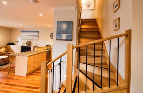 Queenscliff House | FLINDER's REST