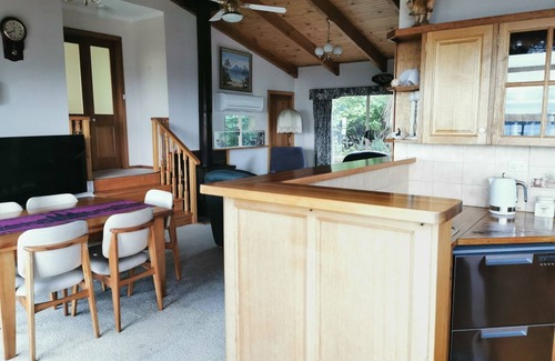 Lady Barron House | Flinders Island - Self Contained Holiday Home - Lady Barron - "Masters Quarters"