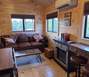 Jones Mills Cabin | Flint Rock Cabins - The Arrow