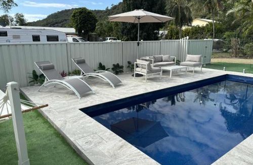 Horseshoe Bay Apartment | Flip flops