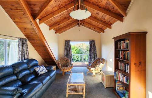 Hahei House | FlipFlop Inn Hahei Beach
