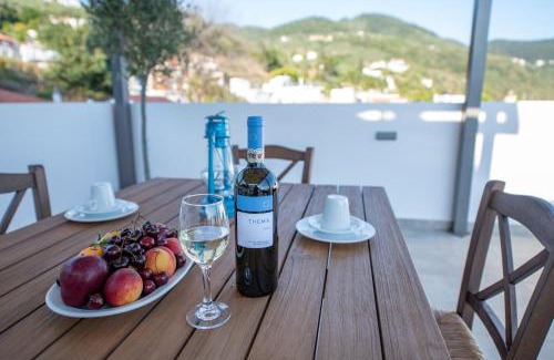 Loutraki Hotel | Flisvos Beachfront Apartments
