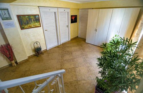 Vama Veche House | Floare de Iris