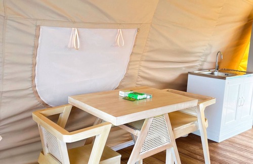 Kaputian Boat Rental | Floating Home in Reef Resort Unit 13