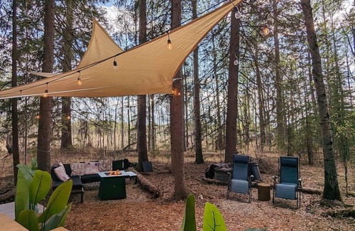 Winfield House | Floating Treehouse Cocoon - The Firefly