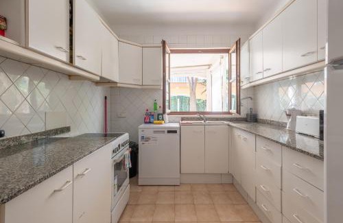 Peguera House | FLOR Amistad