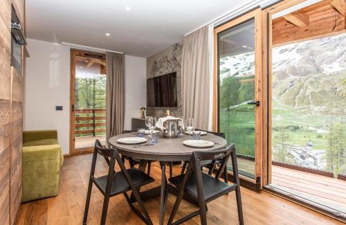 Cervinia Apartment | FLORA ALPINA EXPERIENCE - "Ski-to-Door" Brand New Chalet Apartments with Indoor Garage and Mountain View