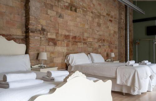Banyoles Bed & Breakfast | Flora