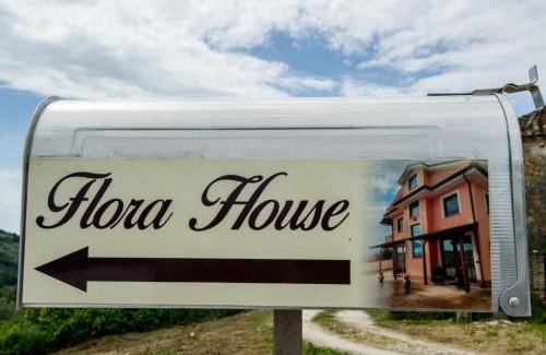 Torrevecchia Teatina Apartment | Flora house