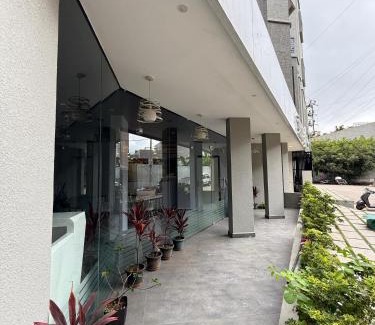 Bengaluru Hotel | FLORA SUITES