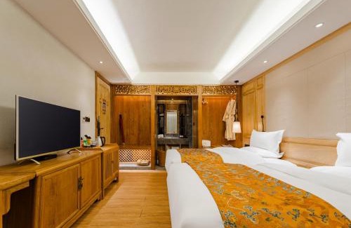 Shangri-La Hotel | Floral Hotel Shegadan Manor