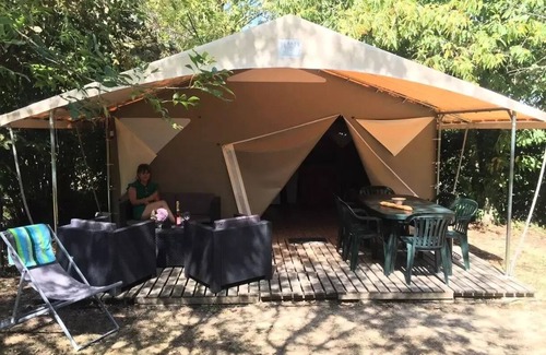 La Romieu House | Florence Campsite * - Tent Canada 3 rooms 6 people without toilets
