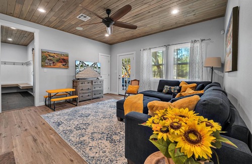 Waco House | Florence Family Farmhouse Retreat