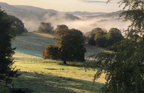 Crich Bed & Breakfast | Florence Nightingale Suites at Lea Hurst