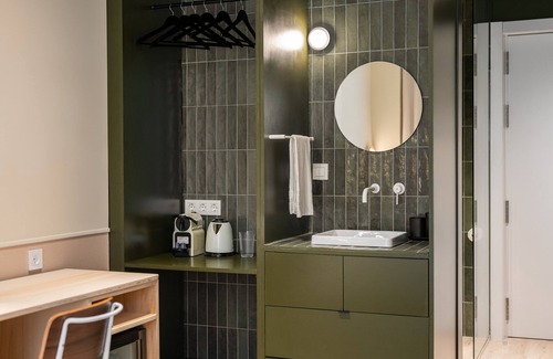 Collblanc y La Torrassa Apartment | Florida Suites By Olala Homes