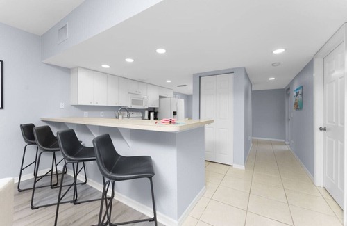 Fiddlers Green Nature Trail Apartment | Florida Breeze at Fiddlers Green