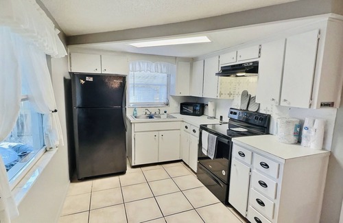 Holiday Lake Estates House | Florida getaway minutes from local beaches and close to Florida attractions!