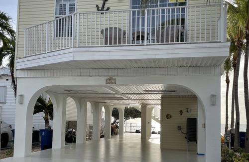 Layton House | Florida Keys Waterfront home with beautiful sunset views.