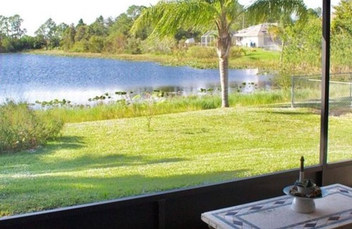 Eisenhower House | Florida Sunset by the lake