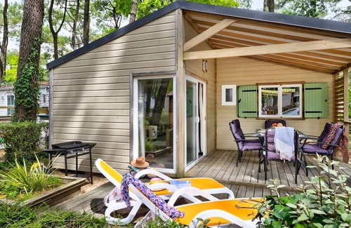 Saint-Hilaire-de-Riez Ski Chalet | Flower Camping Les Biches * - Premium Cottage 3ht - PREMIUM - 32 to 40m2 covered terrace - TV - LV - FREE WIFI 6 people