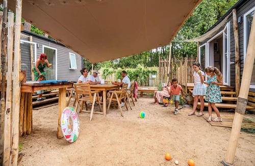 Saint-Hilaire-de-Riez House | Flower Camping Les Biches * - Mobil-home Tribu 5hz PREMIUM 56m2- covered terrace - 2 bathrooms - TV -LV - Plancha - Wifi Free 10 people