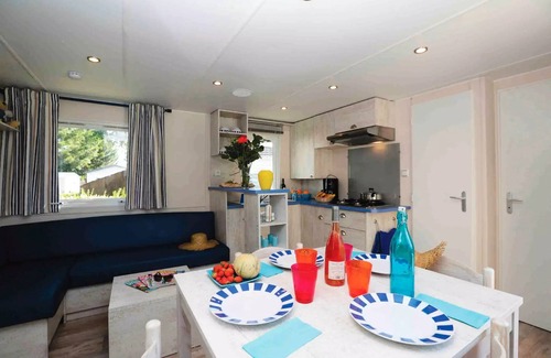 La Plaine-sur-Mer House | Flower Camping La Guichardière * - Mobile home Fisherman's Cabin GREAT COMFORT 3 bedrooms 34m² Covered Terrace 8 people