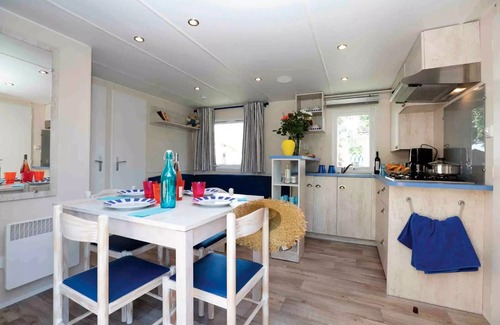 La Plaine-sur-Mer House | Flower Camping La Guichardière * - Mobile home Fisherman's Cabin GREAT COMFORT 3 bedrooms 34m² Covered Terrace 8 people
