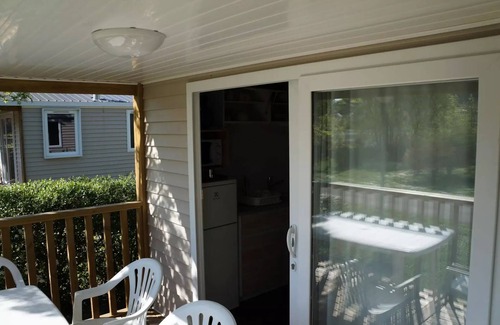 Saumur House | Flower Camping L'Ile d'Offard * - Mobil home Comfort 24m2 2 bedrooms + covered terrace 7m2 + edge of Loire + TV 4 persons
