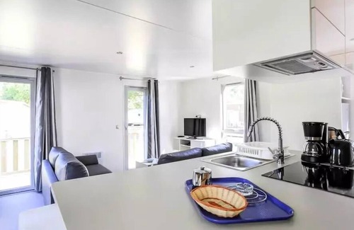 Saumur House | Flower Camping L'Ile d'Offard * - Mobil home Premium 40m2 (2 bedrooms) + CLIM + TV + panoramic terrace + bed linen + towels 4 people