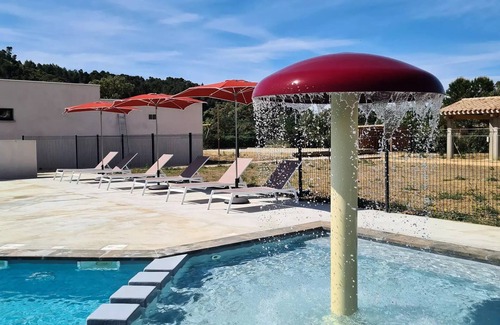 Bize-Minervois House | Flower Camping Olivigne * - Premium mobile home 38 m² 3 bedrooms + 21m² terrace + TV + LV + air conditioning + plancha + 2 bathrooms for 6 people