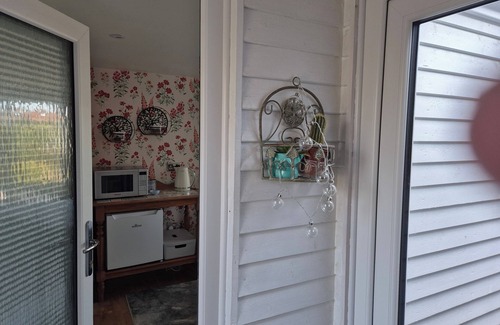 Sheringham Apartment | Flower Garden Studio in Sheringham- Cycle Friendly