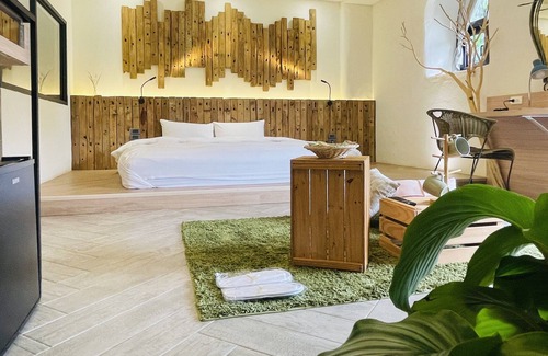 Zhuolan Hotel | FlowerHome