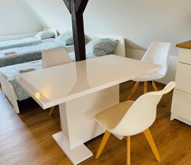 Neuendorf Apartment | Flussnähe Dreierwohnung