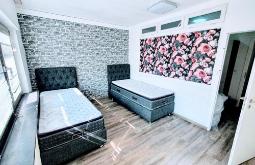 Ruesselsheim Apartment | FMI 44Accommodation