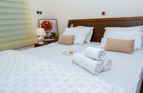 Madina Hotel | Fokuzzy Lodge