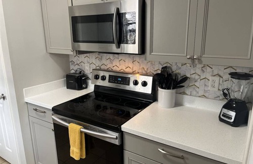 Foley House | Foley Fully Furnished Home near OWA – Perfect for Mid-Term Stays!