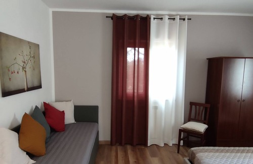 Foligno House | Foligno holiday accommodation with swimming pool and garden