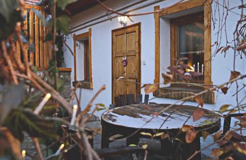 Kecskemet Apartment | FOLK in Old Town