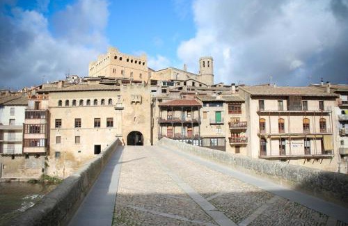 Valderrobres House | Fonda la Plaza