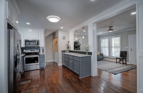Fondren Apartment | Fondren "InStyle" Elegance: Indoor-Outdoor Charm