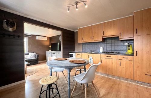 Geel Ski Chalet | Fonnies Chalet