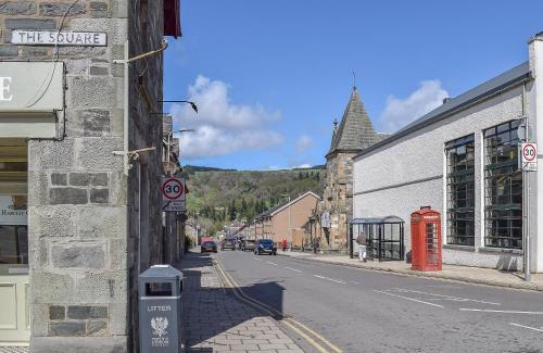 Aberfeldy House | Fonseca Cottage