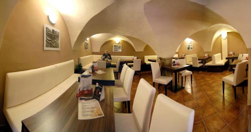 Ceske Budejovice House | Fontana Pizzeria - Pension