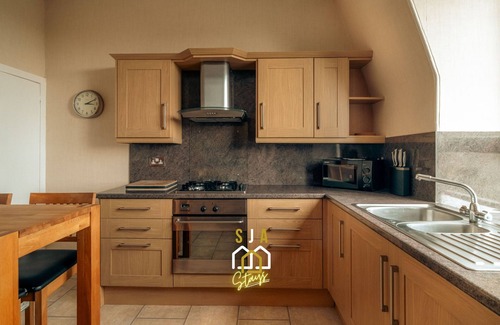Central Aberdeen Apartment | Fonthill Residence - SJA Stays - 1 Bed Apartment