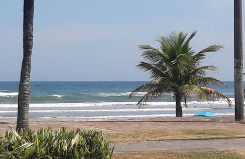 Mongagua Apartment | FOOT IN THE SAND - MONGAGUÁ