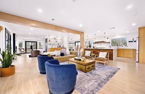 Dripping Springs House | Football Fave - Entertainment Barn, Pool, Fire Pit