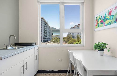Miramar Apartment | For Family & Friends | Near The Beach | Free Parking | Smart TV