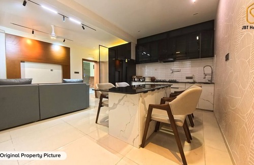 Vadodara Apartment | For NRI by NRI - A3 904, 3BHK Premium Luxury House
