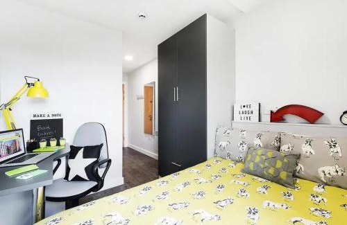 Southampton City Centre Apartment | For Students Only Yugo Austen House Southampton