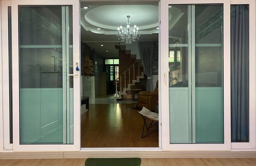 Bang Kho House | For3-7guests private 3storey townhouse near The Mall Thapra Department Store